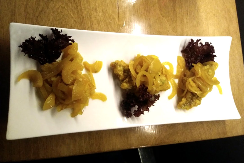 Cape Malay, czyli marynowany morszczuk z Kapsztadu z salsą z mango